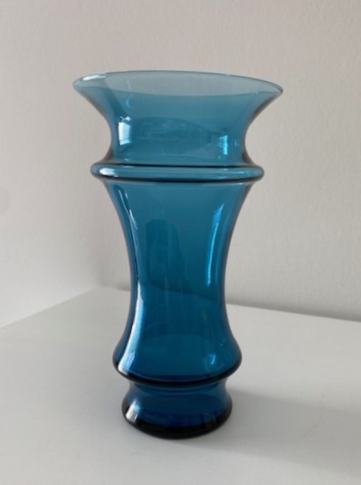 Leerdam Jan van der Vaart magnifique grand vase en verre bleu