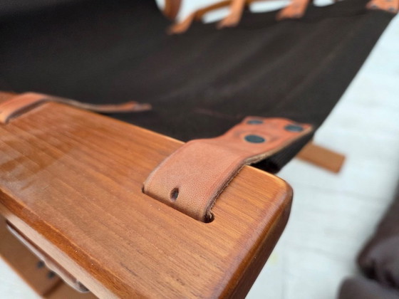 Image 1 of Fauteuil danois des années 1970 de la marque Komfort, cuir, toile et bois courbé.