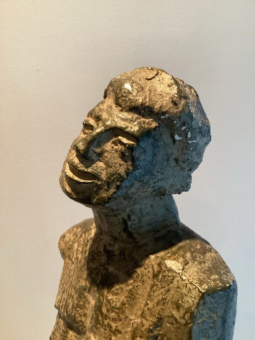 Rara Escultura de Yeso Patinado “Lier Pallieterstad”. Circa 1986.