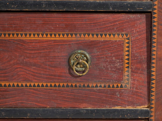 Central European Biedermeier chest of drawers in pine with four drawers – Central Europe, circa 1850 – Wood (photo 30 of 40)
