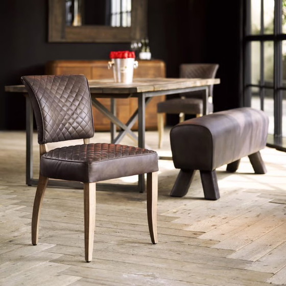 Image 1 of Sedia da pranzo trapuntata Mimi di Timothy Oulton