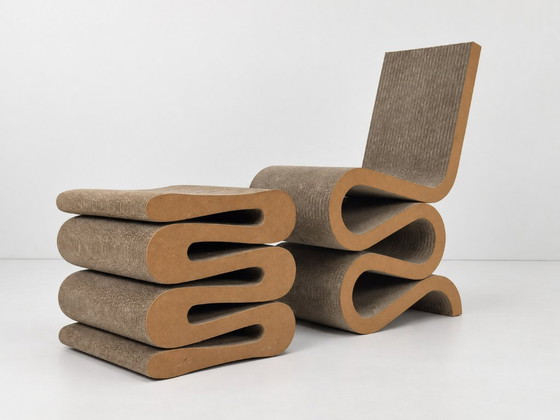 Sedia da camera Wiggle Easy Edges con sgabello di Frank Gehry per Vitra – Sedie da camera, Carta (photo 9 of 17)