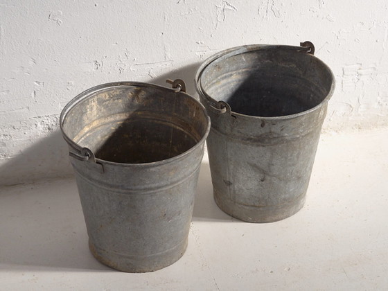Antique metal buckets (c.1920). Set of 2 pieces – Decorative Objects, Rustic (photo 14 of 16)