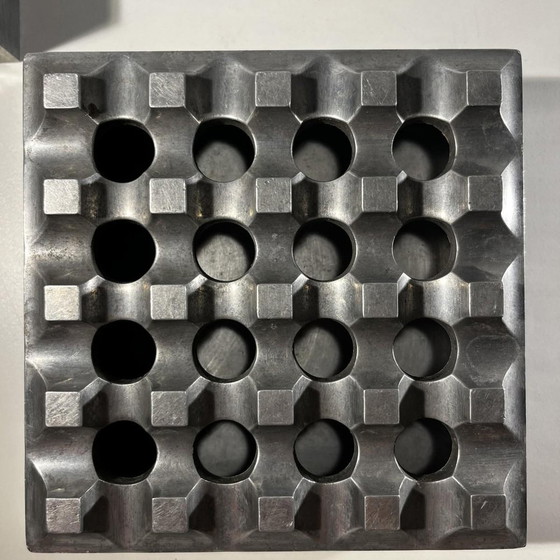 Brutalist Ashtrays in Cast Aluminum by Ljungberg & Backstrum, 1970, Set of 2 – Decorative Objects (photo 13 of 16)