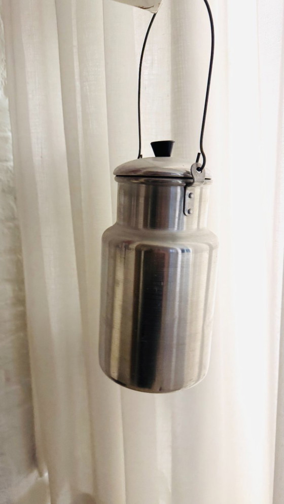 Image 1 of Laitière - grande sculpture en bois polychrome, signée majé