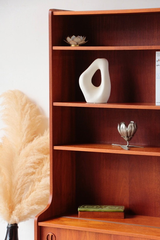 Image 1 of Librería escandinava de teca con frente de cristal