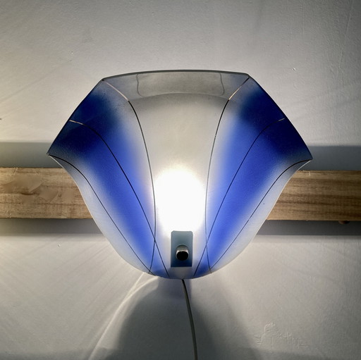 Wandlamp blauw glas Scandinavisch design 1950