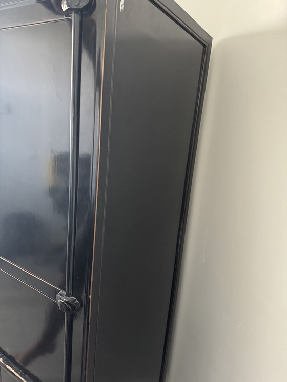 Antiker chinesischer Schrank, schwarz – 105 x 61 x 182 cm – Schränke, Metal, Wood (photo 14 of 14)