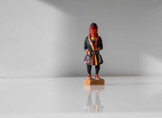 Skandinavische traditionelle handgeschnitzte samische Figur aus der Mitte des 20. Jahrhunderts von Georg (photo 11 of 17)