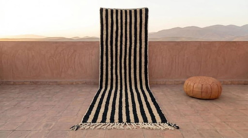 Traditioneel Marokkaans Berberkleed, handgemaakt, afmeting 300/75 cm – Aime Té, vloerkleden en tapijten, Wool