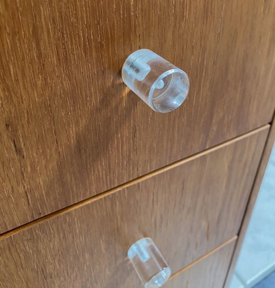 Image 1 of Teakholzkommode aus den 1970er Jahren mit Griffen aus Plexiglas