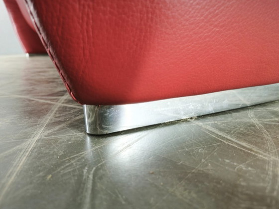 Image 1 of Divanotti Italienisches freistehendes Zweisitzer-Sofa aus rotem Leder