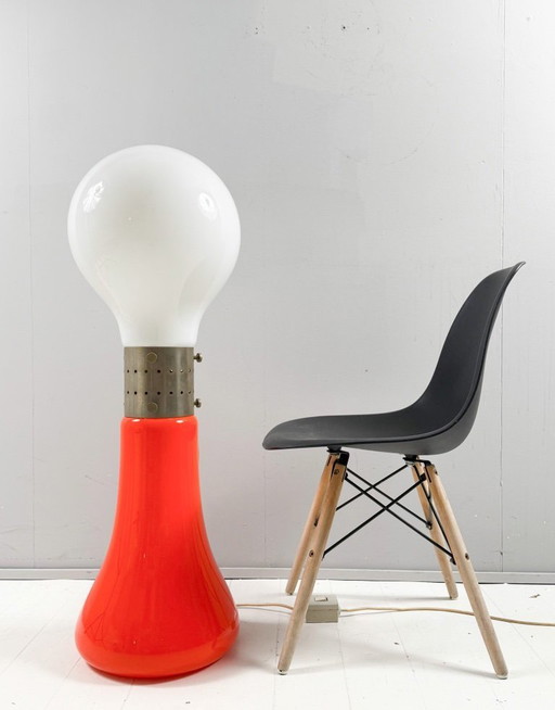 Lampada da terra Space Age di Carlo Nason per Mazzega, modello: 'Brillo', Italia, anni '70