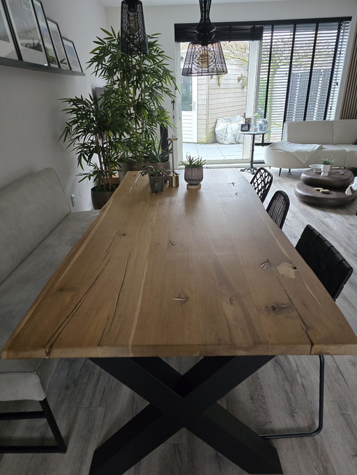 Beautiful heavy tree trunk dining table