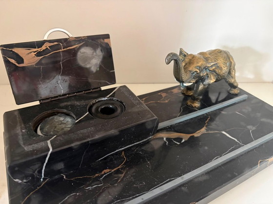 Set da scrivania Art Déco Portoro in marmo e bronzo con elefante (anni '20) – Oggetti decorativi, Bronze (photo 2 of 14)