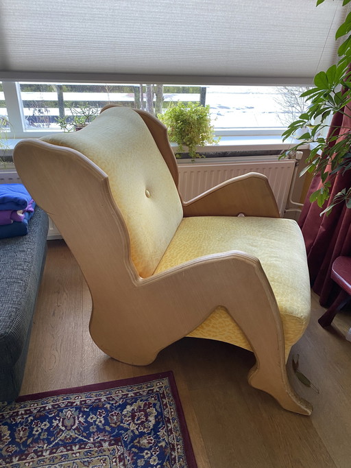 Preciosa silla modelo 'hombre'