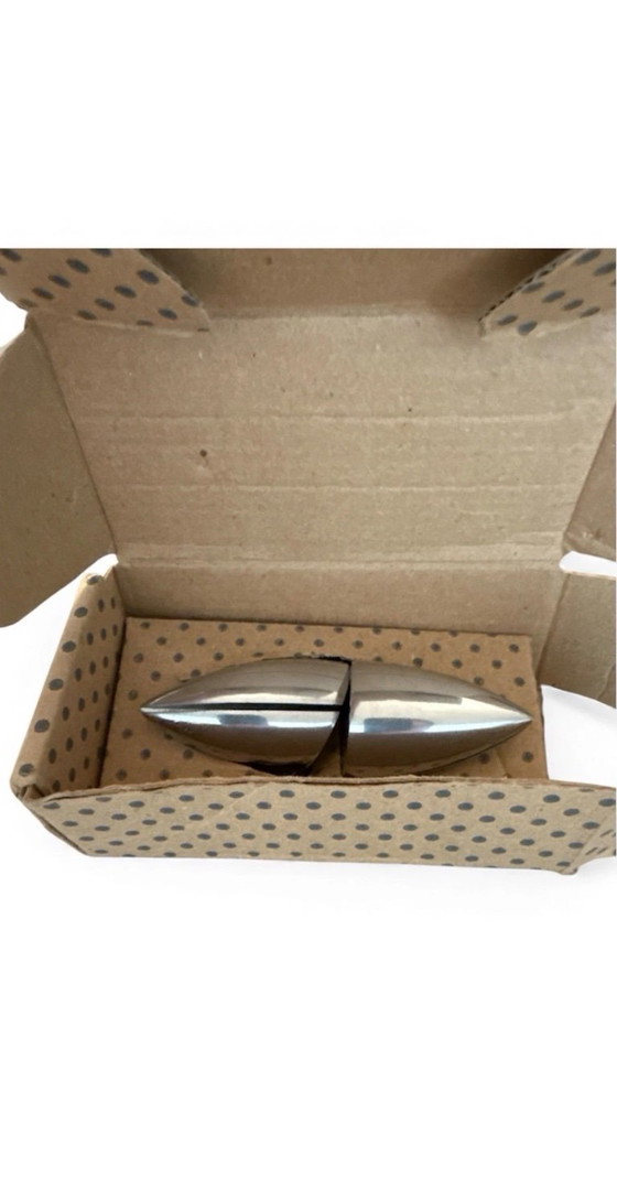 Image 1 of X2 Kaarthouder van Berta Youssouf, ontworpen door Philippe Starck voor Alessi, 1987, met doos.