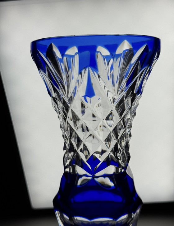 Image 1 of Vaso in cristallo Overlay in edizione limitata di Val Saint Lambert × Xavier Crespo, Belgio.