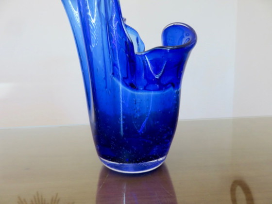 Grand vase "Mouchoir" en verre soufflé bleu cobalt, années 60 – Glass (photo 11 of 14)