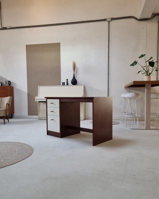 Image 1 of 70' Schreibtisch