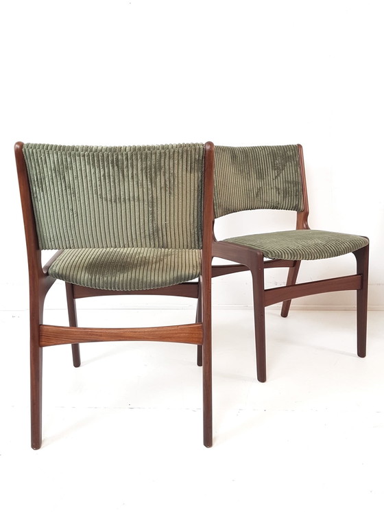 Image 1 of 8 sedie da tavolo da pranzo modello 89 di Erik Buch, in teak, appena rivestite