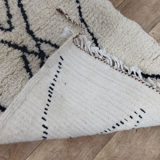 Image 1 of Tappeto fatto a mano in lana berbera Azilal 116 X 70 cm