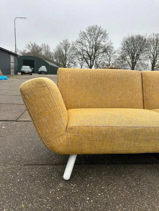 Divano Pode a 3 posti giallo come nuovo con garanzia