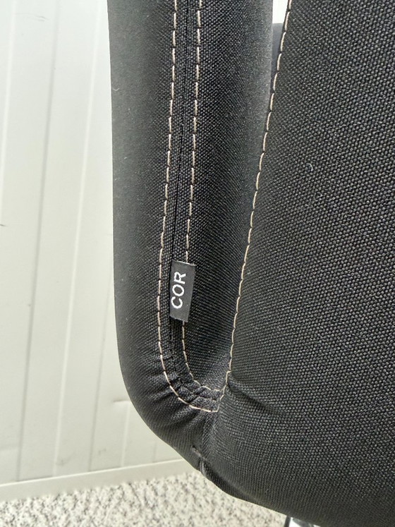 Cor Jalis Conference/Office Chair Design – Metal, Textile (photo 3 of 9)