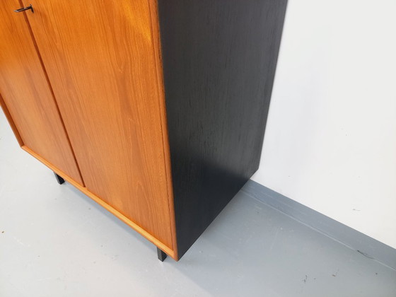 Image 1 of Armadio vintage in teak e metallo in stile modernista scandinavo degli anni '60