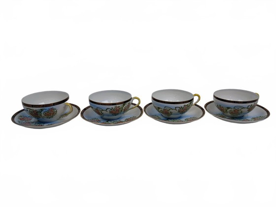 Image 1 of Tasses et soucoupes en porcelaine japonaise en forme de coquille d'œuf