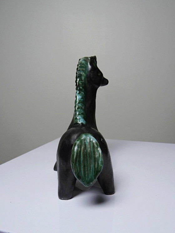 Image 1 of Vintage gestileerd paard van zwart en groen geglazuurde klei, handgemaakt.