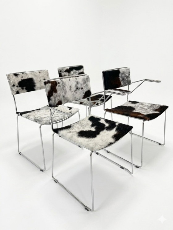 Image 1 of 4 unieke koeienvel stoelen 