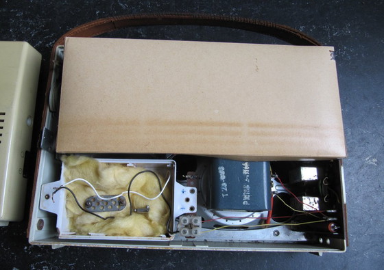 Radio portable Braun T 23 Dieter Rahms – Braun T23, Objets déco, Plastic, Leather (photo 14 of 19)