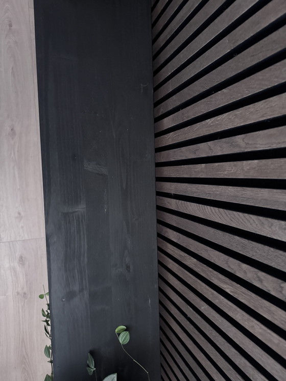 Tavolino laterale in metallo nero e legno – Scaffali a muro, polished steel, Wood (photo 3 of 6)