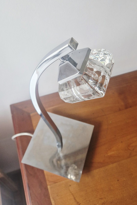 Image 1 of Moderne Designerlampe- Chrom und dickes Glas