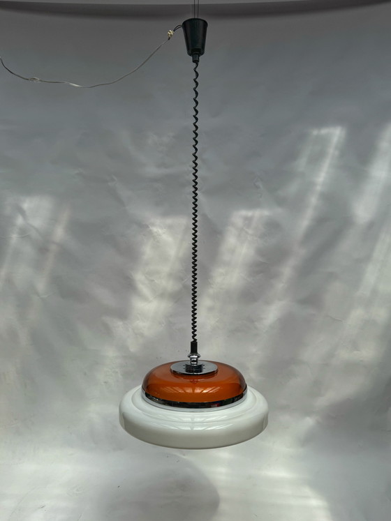 Image 1 of Vintage, imposante hanglamp in oranje en wit, geïnspireerd op het ruimtetijdperk | Verstelbaar Belgisch design, jaren 70