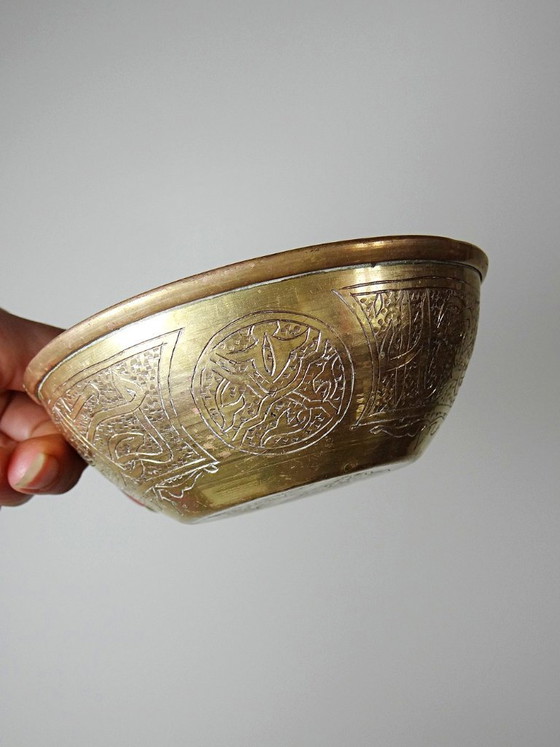Image 1 of Set di 5 ciotole da hammam islamiche in rame incise a mano, inizio XX secolo.