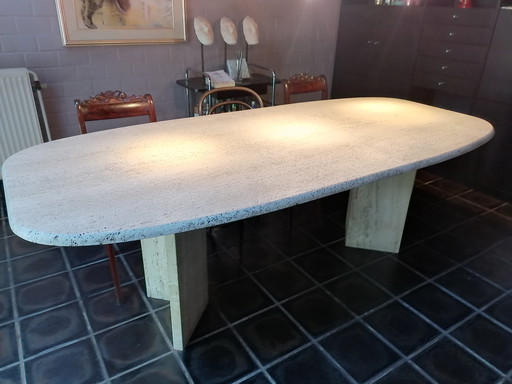 Table en marbre travertin