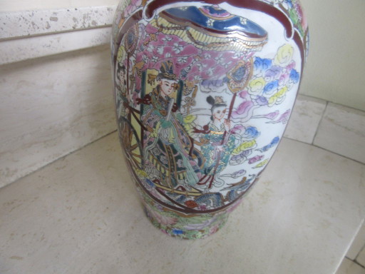 Large Chinese Vase Signed With "Made In China" Label, 31 Cm Tall – vazen, Ceramic, Porcelain (photo 2 of 13)