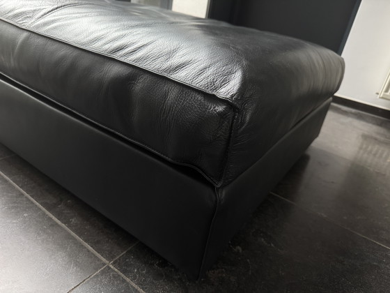 Image 1 of Linteloo pouf