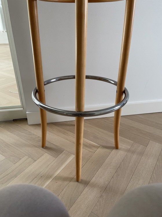 Image 1 of Thonet kruk Design klassieker