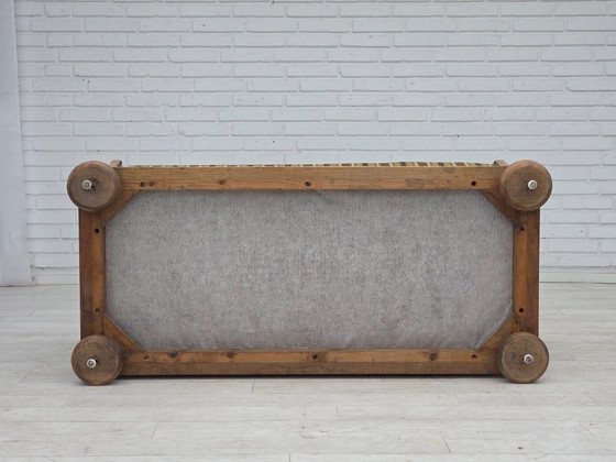 Image 1 of Dänisches 2-Sitzer-Sofa aus den 1950er Jahren, original gestreifte grüne Möbelwolle, Eichenholz.