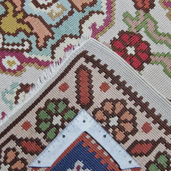 Tapis Kilim des Balkans ancien | Tapis en laine tissé à plat | 260 × 330 cm (102 × 130 po) – Wool (photo 7 of 9)