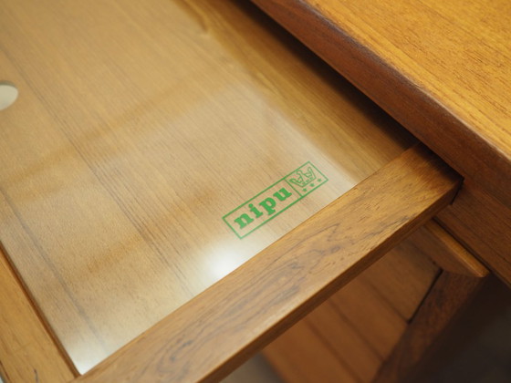 Executive Schreibtisch mit neun Schubladen und ausziehbarer Oberfläche, Teakfurnier, Nipu, Dänemark, 1970er (photo 6 of 21)