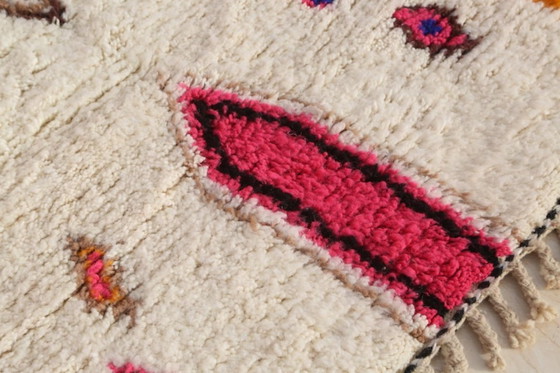 Image 1 of Handmade Moroccan rug 250cm x 150cm