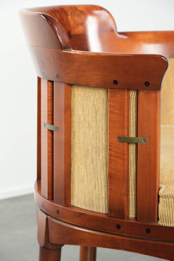 Image 1 of Silla auxiliar/de comedor Schuitema Design de la serie Shaker, con tapicería de lujo en tela amarilla.