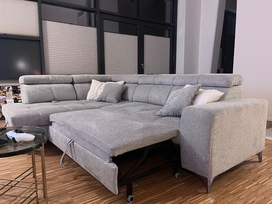 Image 1 of Sofa/sleeper sofa
