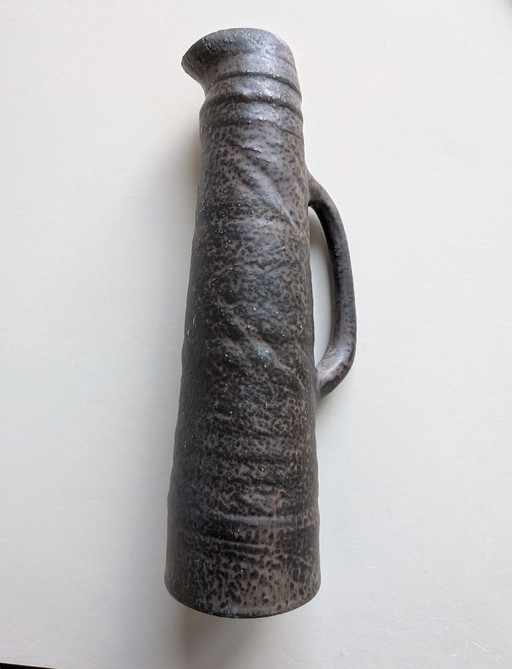 Vaso brutalista Mobach