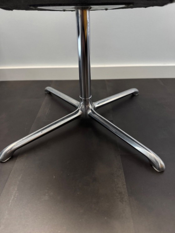 Image 1 of 2 x Silla Nina Artifort con pata de metal