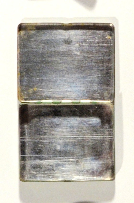 Scatola medica antica in metallo per compresse di bacitracina, Diamant Laboratories S.A., 6x5 cm (photo 5 of 5)